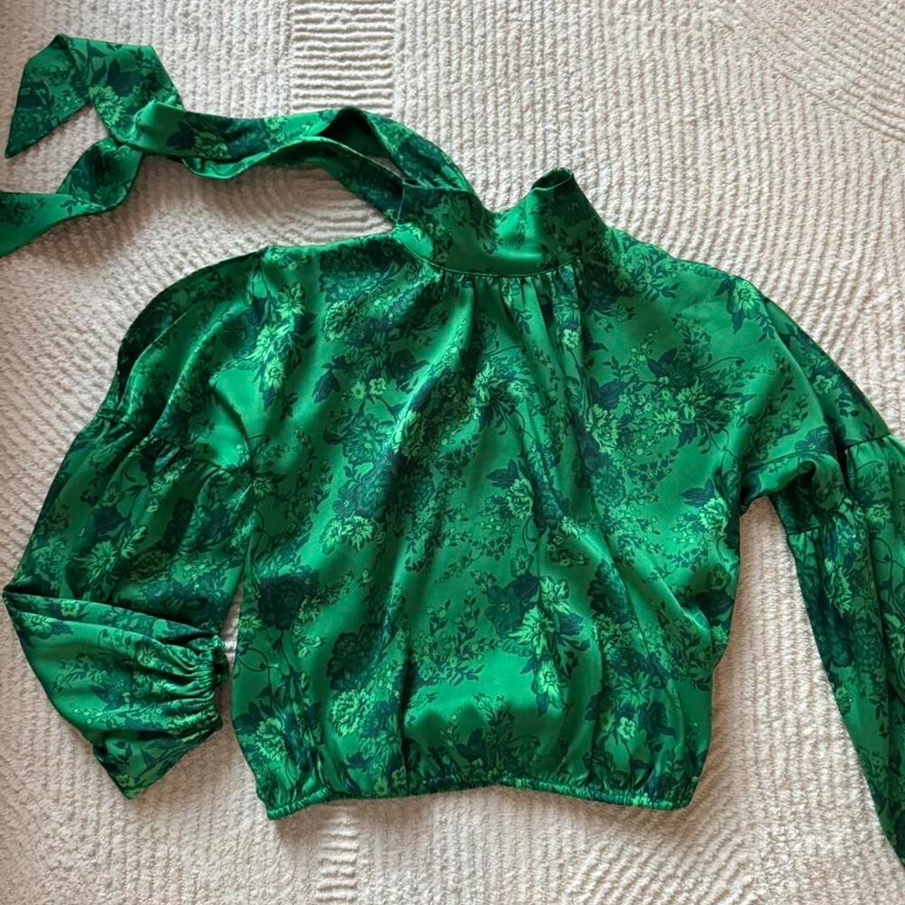 INC International Concepts green blouse